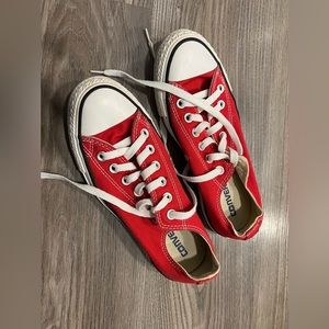 Converse RED